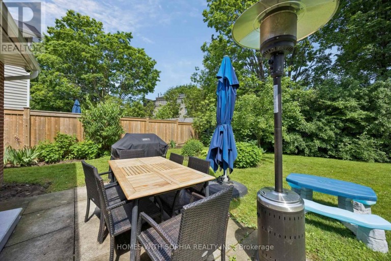 34 RUSTYWOOD DRIVE, Toronto (Parkwoods-Donalda), Ontario, M3A1R8