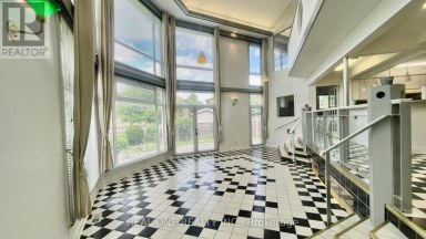 71 STOCK AVENUE Toronto (Islington-City Centre West) Ontario photo 10