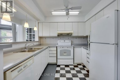 71 STOCK AVENUE Toronto (Islington-City Centre West) Ontario photo 13