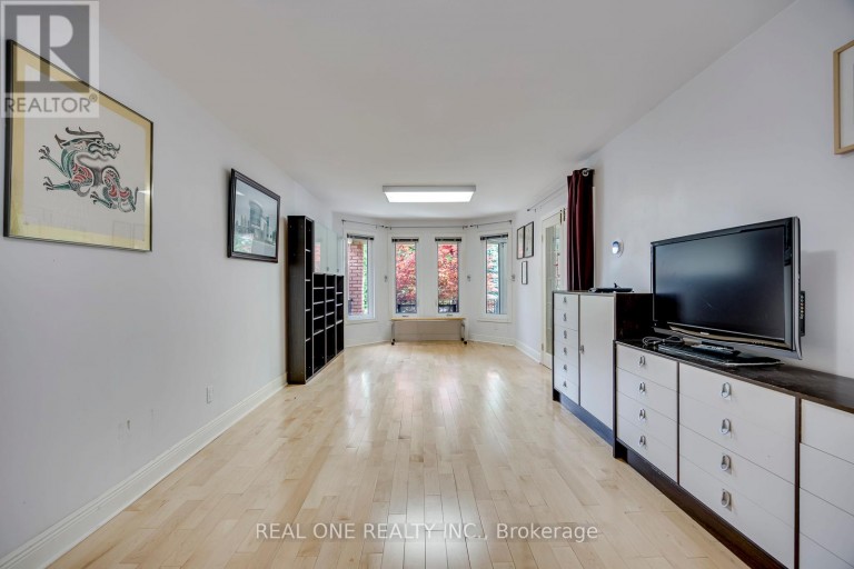 71 STOCK AVENUE, Toronto (Islington-City Centre West), Ontario, M8Z5C5