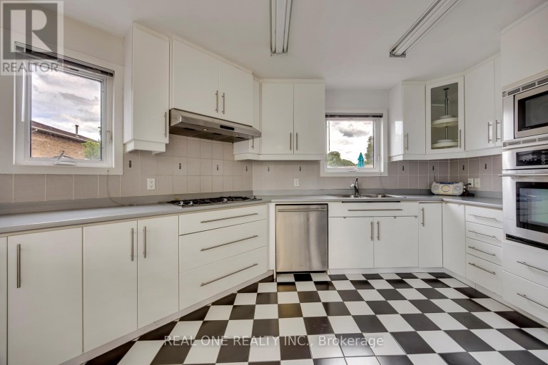 71 STOCK AVENUE, Toronto (Islington-City Centre West), Ontario, M8Z5C5