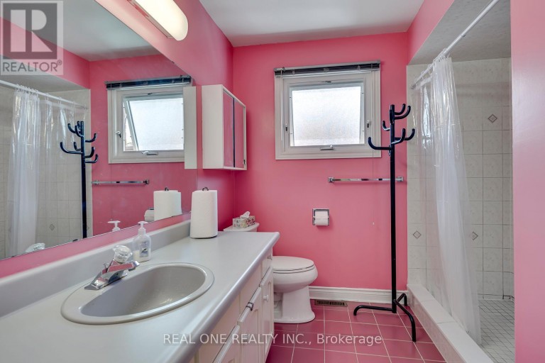 71 STOCK AVENUE, Toronto (Islington-City Centre West), Ontario, M8Z5C5