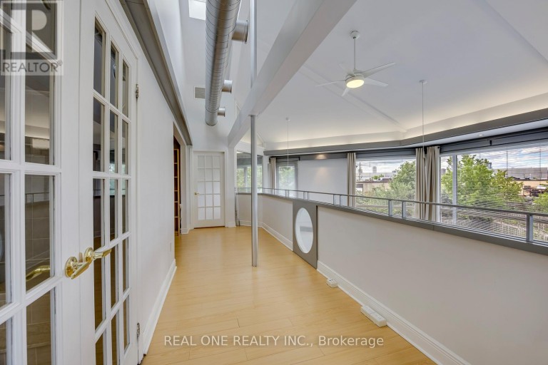 71 STOCK AVENUE, Toronto (Islington-City Centre West), Ontario, M8Z5C5