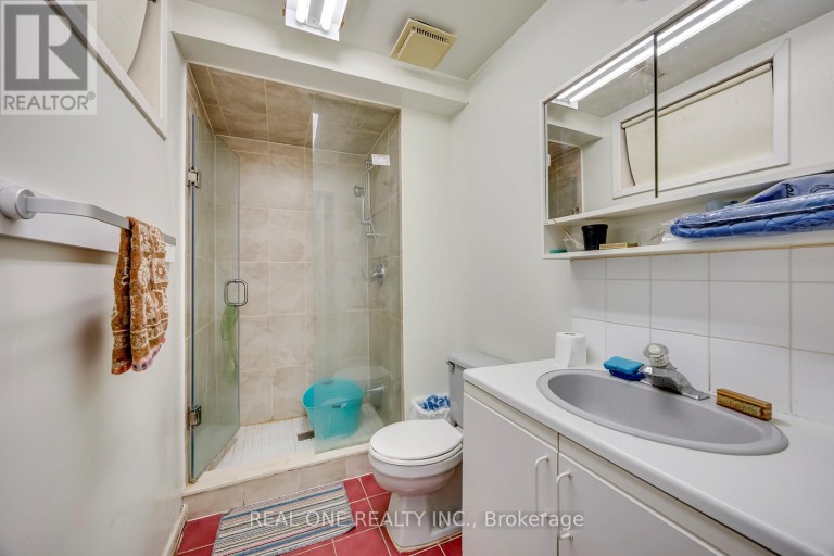 71 STOCK AVENUE, Toronto (Islington-City Centre West), Ontario, M8Z5C5