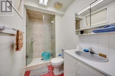 71 STOCK AVENUE Toronto (Islington-City Centre West) Ontario photo 41