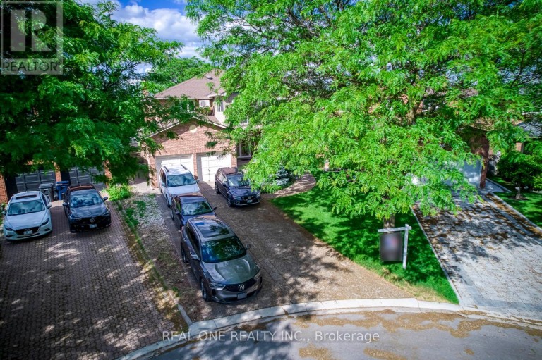 71 STOCK AVENUE, Toronto (Islington-City Centre West), Ontario, M8Z5C5