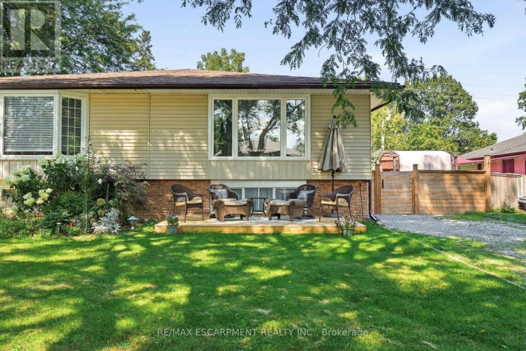 3 GLENGROVE AVENUE, Grimsby (Grimsby Beach), Ontario, L3M4L6