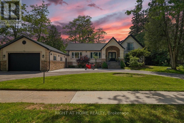 2090 STONEHOUSE CRESCENT, Mississauga (Sheridan), Ontario, L5H3J1