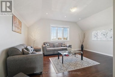 2048 MCNEIL STREET Innisfil (Alcona) Ontario photo 12