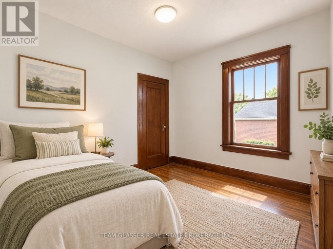 UPPER - 884 TRAFALGAR STREET, London East (East L), Ontario, N5Z1E8