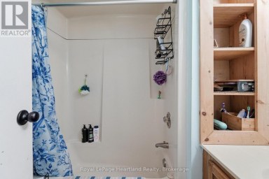 103 JAMES ST STREET Central Huron (Clinton) Ontario photo 24