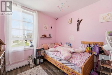103 JAMES ST STREET Central Huron (Clinton) Ontario photo 26