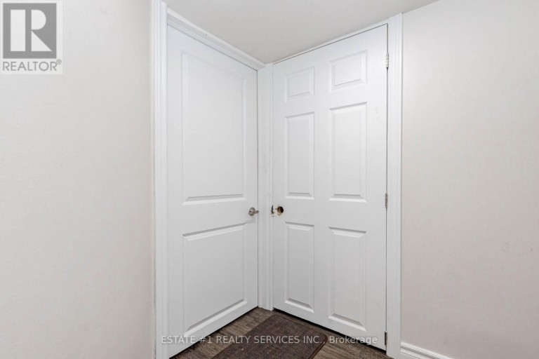 80 ADDINGTON CRESCENT, Brampton (Avondale), Ontario, L6T2R3