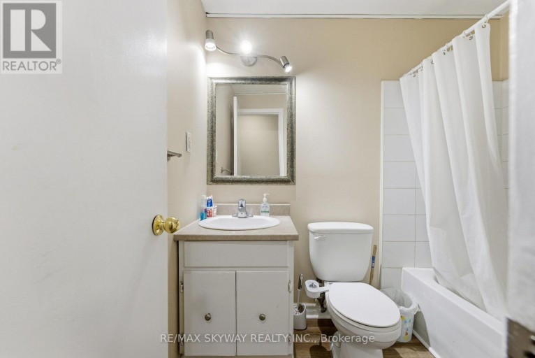 103 - 25 COLLEGE STREET E, Belleville (Belleville Ward), Ontario, K8P2E3