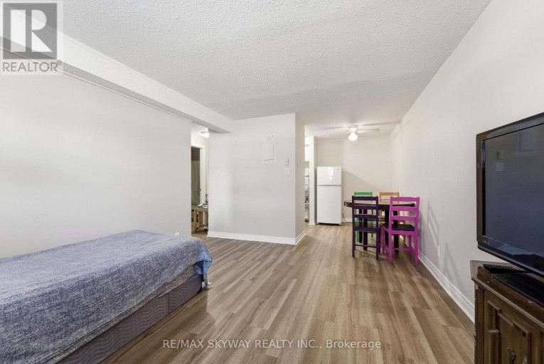 103 - 25 COLLEGE STREET E, Belleville (Belleville Ward), Ontario, K8P2E3