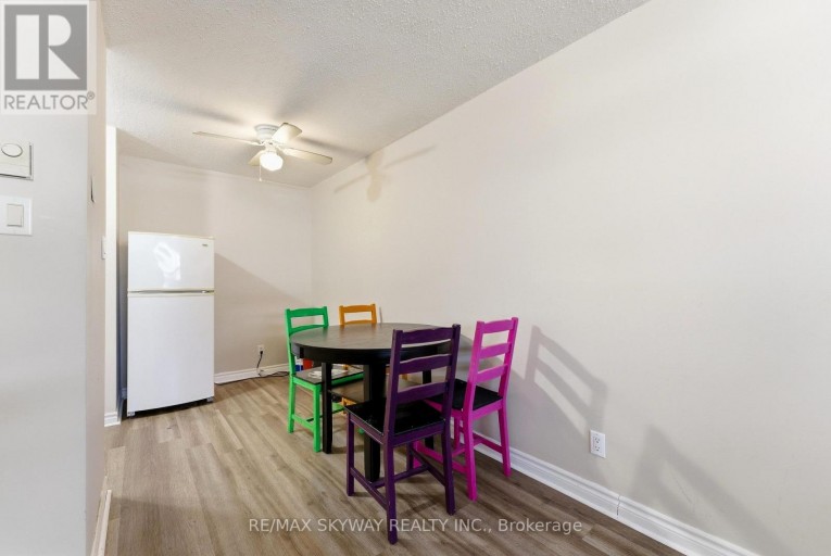 103 - 25 COLLEGE STREET E, Belleville (Belleville Ward), Ontario, K8P2E3