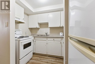 103 - 25 COLLEGE STREET E Belleville (Belleville Ward) Ontario photo 18