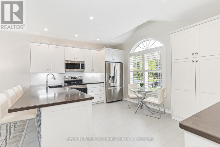 14 CLUBHOUSE DRIVE, Collingwood, Ontario, L9Y4Z6