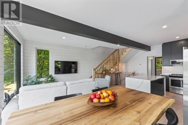 1005 MACDONALD LANE, Frontenac (Frontenac South) Ontario