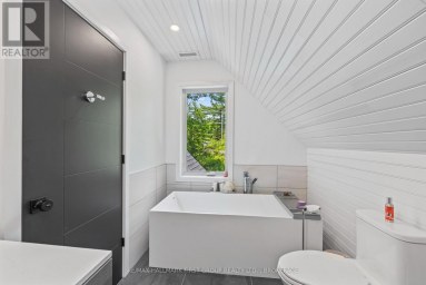 1005 MACDONALD LANE, Frontenac (Frontenac South) Ontario