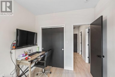 1005 MACDONALD LANE, Frontenac (Frontenac South) Ontario