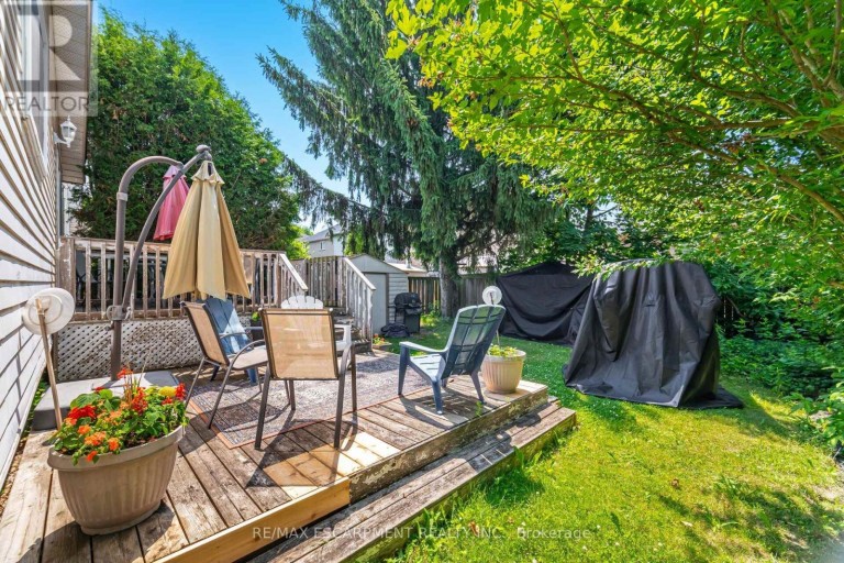 178 ATHENIA DRIVE, Hamilton (Stoney Creek), Ontario, L8J1V8