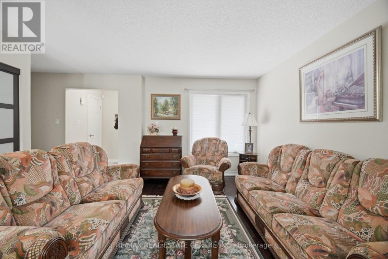 11 SHERINGHAM STREET, Brampton (Heart Lake West), Ontario, L6Z2P5