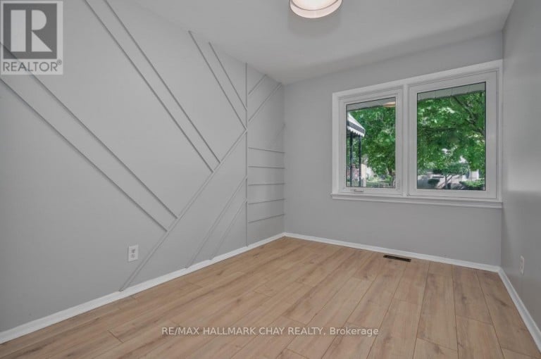 262 BELLEVUE STREET, Peterborough (Northcrest Ward 5), Ontario, K9H5E5