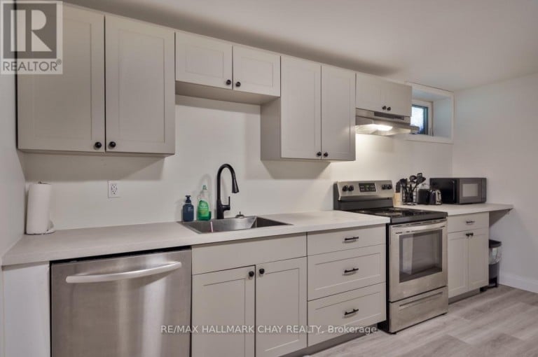 262 BELLEVUE STREET, Peterborough (Northcrest Ward 5), Ontario, K9H5E5