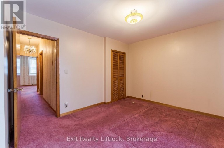 843 LOGAN AVENUE, Toronto (North Riverdale), Ontario, M4K3E2