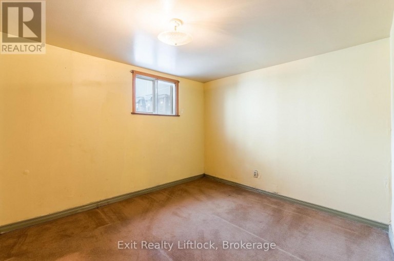 843 LOGAN AVENUE, Toronto (North Riverdale), Ontario, M4K3E2