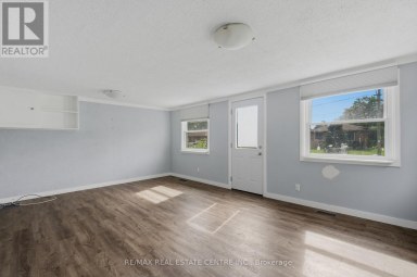 67 CLARENCE STREET Strathroy-Caradoc (SE) Ontario photo 3