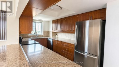 1515 - 300 WEBB DRIVE Mississauga (City Centre) Ontario photo 15