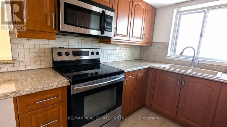 1515 - 300 WEBB DRIVE, Mississauga (City Centre), Ontario, L5B3W3