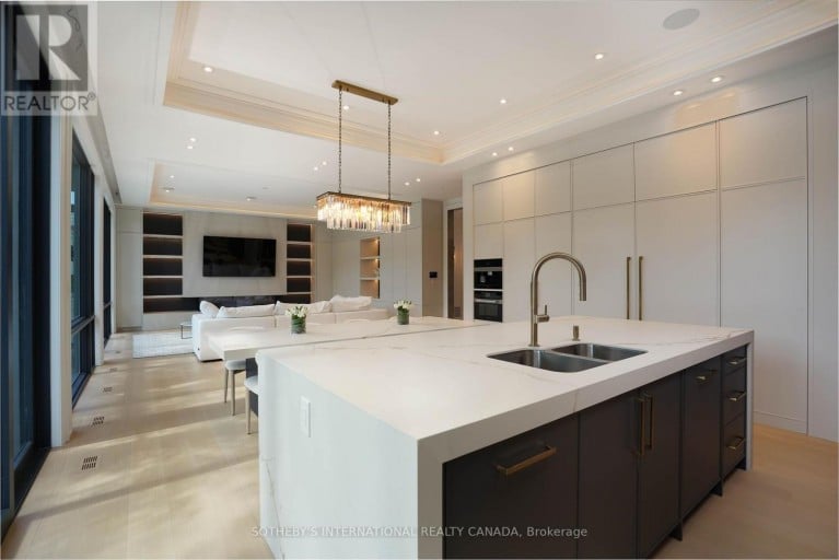 149 HIGHLAND CRESCENT, Toronto (Bridle Path-Sunnybrook-York Mills), Ontario, M2L1H2