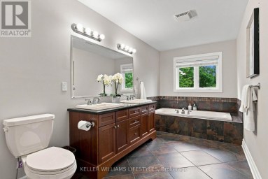 3327 SETTLEMENT TRAIL London South (South V) Ontario photo 22