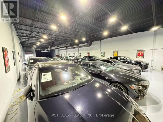 675B PETROLIA ROAD, Toronto (York University Heights), Ontario, M3J2N6