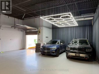 675B PETROLIA ROAD Toronto (York University Heights) Ontario photo 8