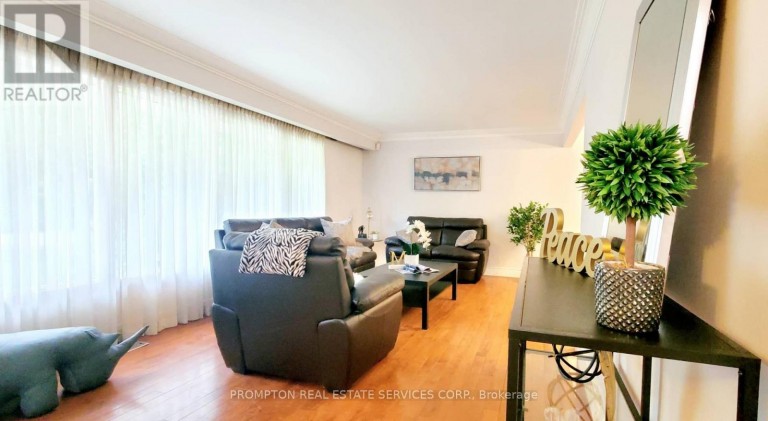 163 WOODSIDE DRIVE, St. Catharines (Glendale/Glenridge), Ontario, L2T1X5