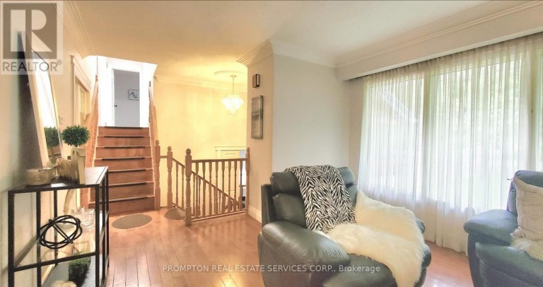163 WOODSIDE DRIVE, St. Catharines (Glendale/Glenridge), Ontario, L2T1X5