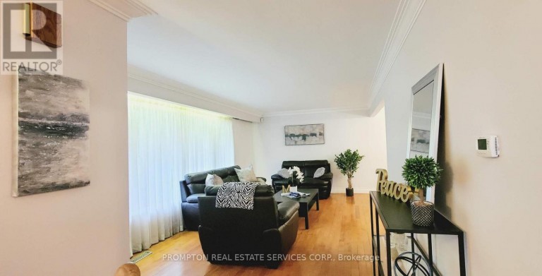 163 WOODSIDE DRIVE, St. Catharines (Glendale/Glenridge), Ontario, L2T1X5