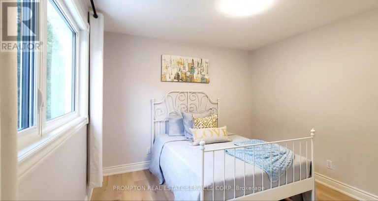 163 WOODSIDE DRIVE, St. Catharines (Glendale/Glenridge), Ontario, L2T1X5
