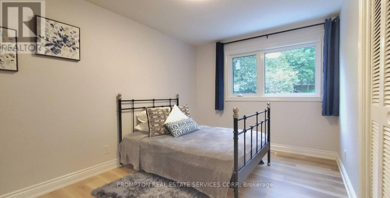 163 WOODSIDE DRIVE, St. Catharines (Glendale/Glenridge), Ontario, L2T1X5