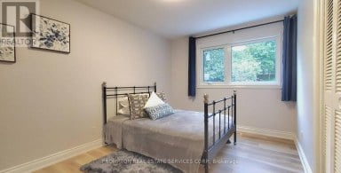 163 WOODSIDE DRIVE St. Catharines (Glendale/Glenridge) Ontario photo 26