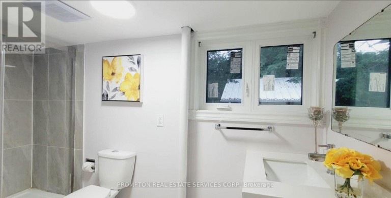 163 WOODSIDE DRIVE, St. Catharines (Glendale/Glenridge), Ontario, L2T1X5