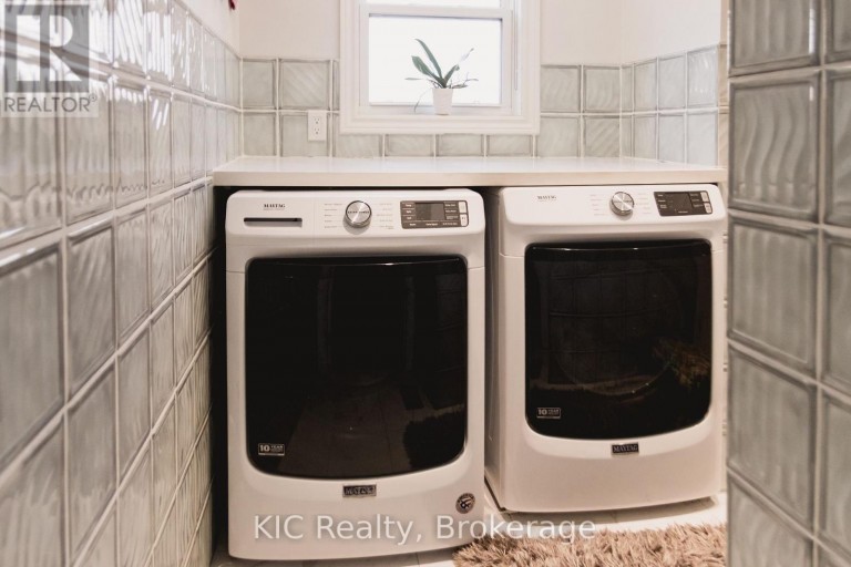 2138 LORRAINE DRIVE, Peterborough (Northcrest Ward 5), Ontario, K9L1X4