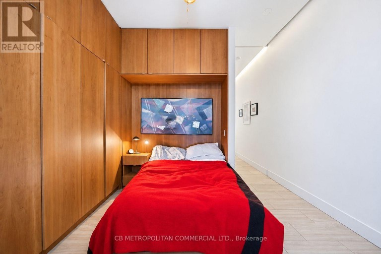 1024 QUEEN STREET W, Toronto (Trinity-Bellwoods), Ontario, M6J1H6