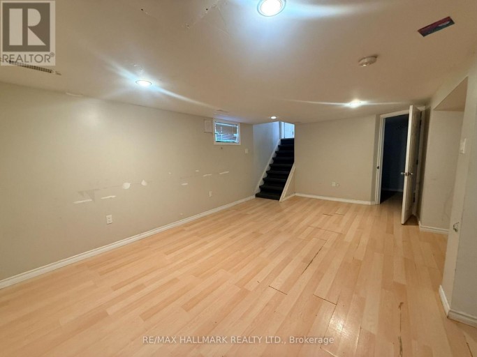 14 LOMBARDY CRESCENT, Toronto (Kennedy Park), Ontario, M1K4N8