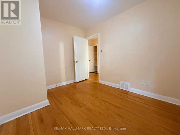 14 LOMBARDY CRESCENT, Toronto (Kennedy Park), Ontario, M1K4N8