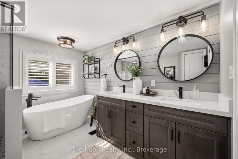 44 BAGOT STREET, Whitby (Brooklin), Ontario, L1M1A1